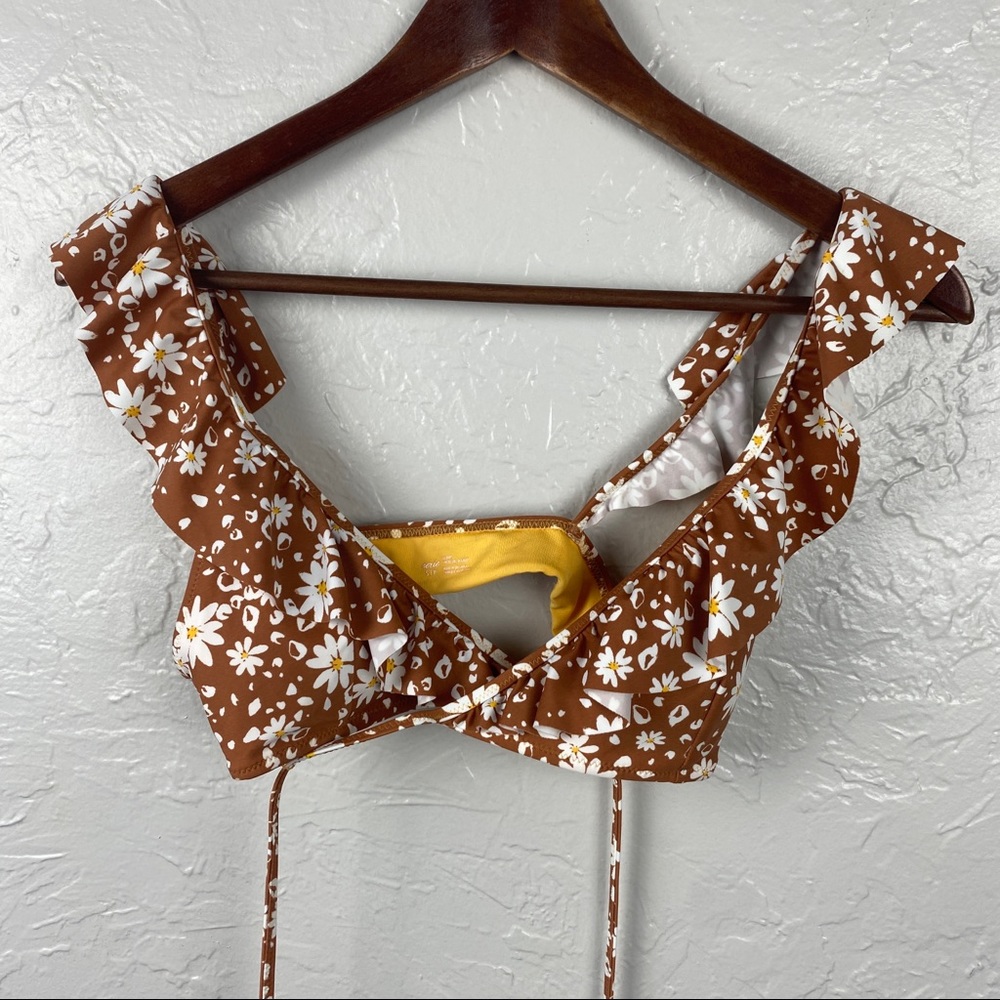 Aerie daisy print ruffle wrap style bikini top Small - Picture 1 of 6
